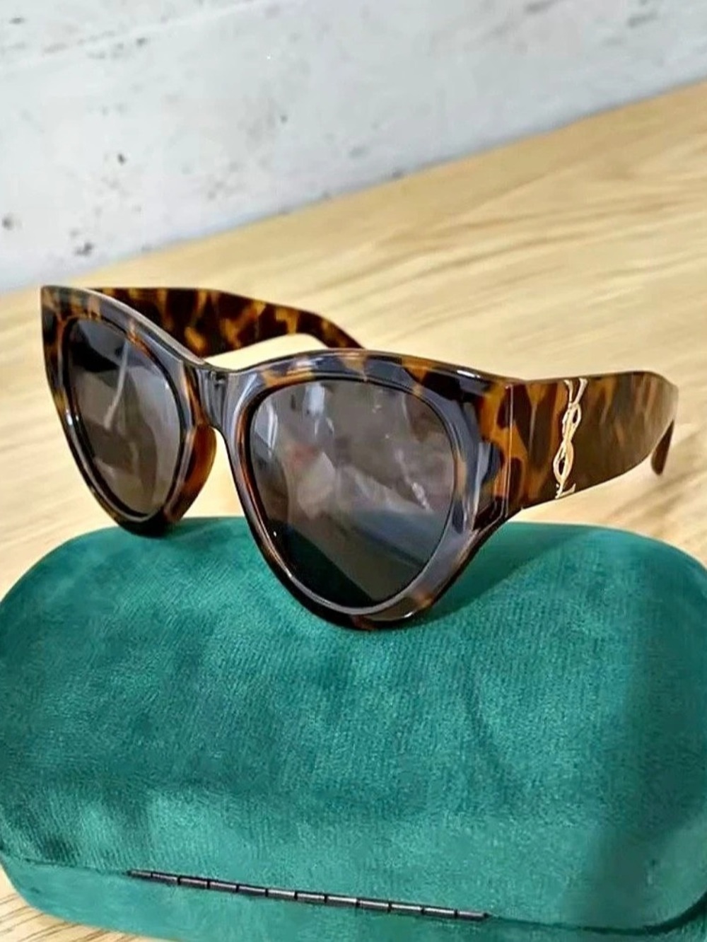 New designer inspired Tortoiseshell Sunglasses